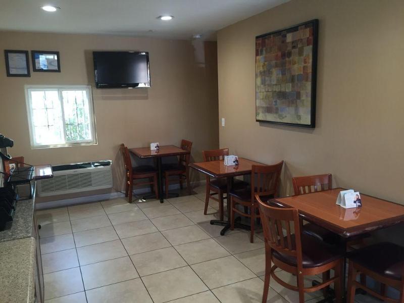 Express Inn & Suites Ontario Airport Exterior foto